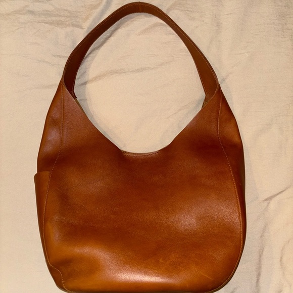 Madewell Handbags - Madewell Leather Shoulder Bag in Cognac Brown